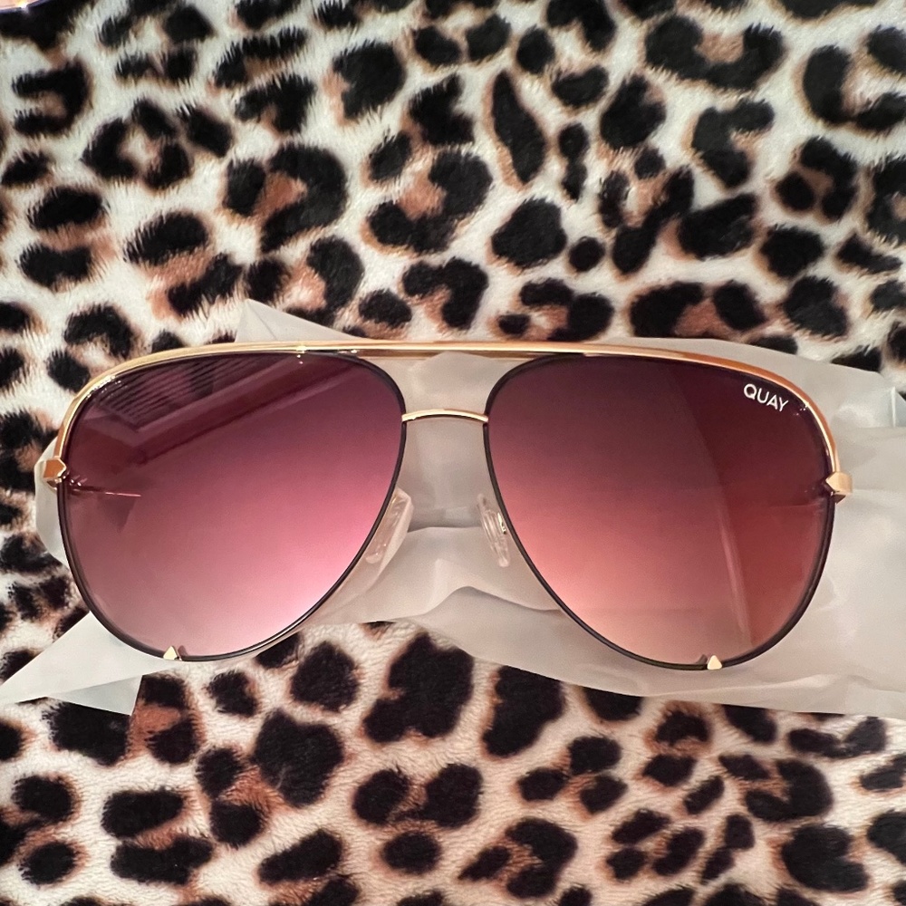 Quay High Key Rivet Sunglasses🔥